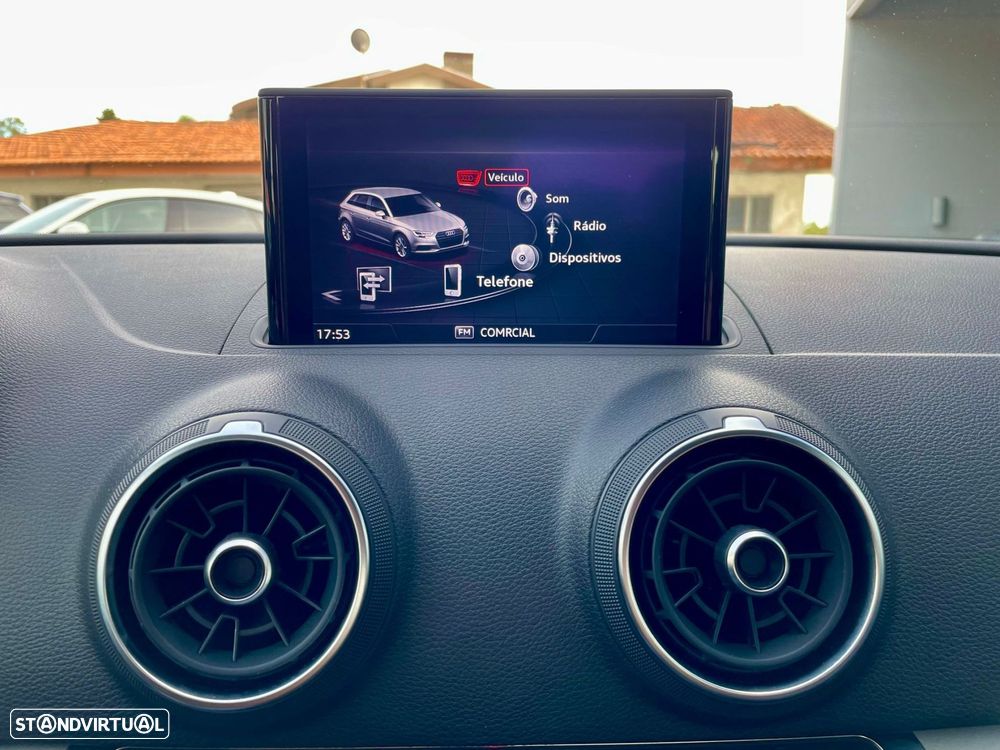 Audi A3 Sportback 1.6 TDI Design - 13