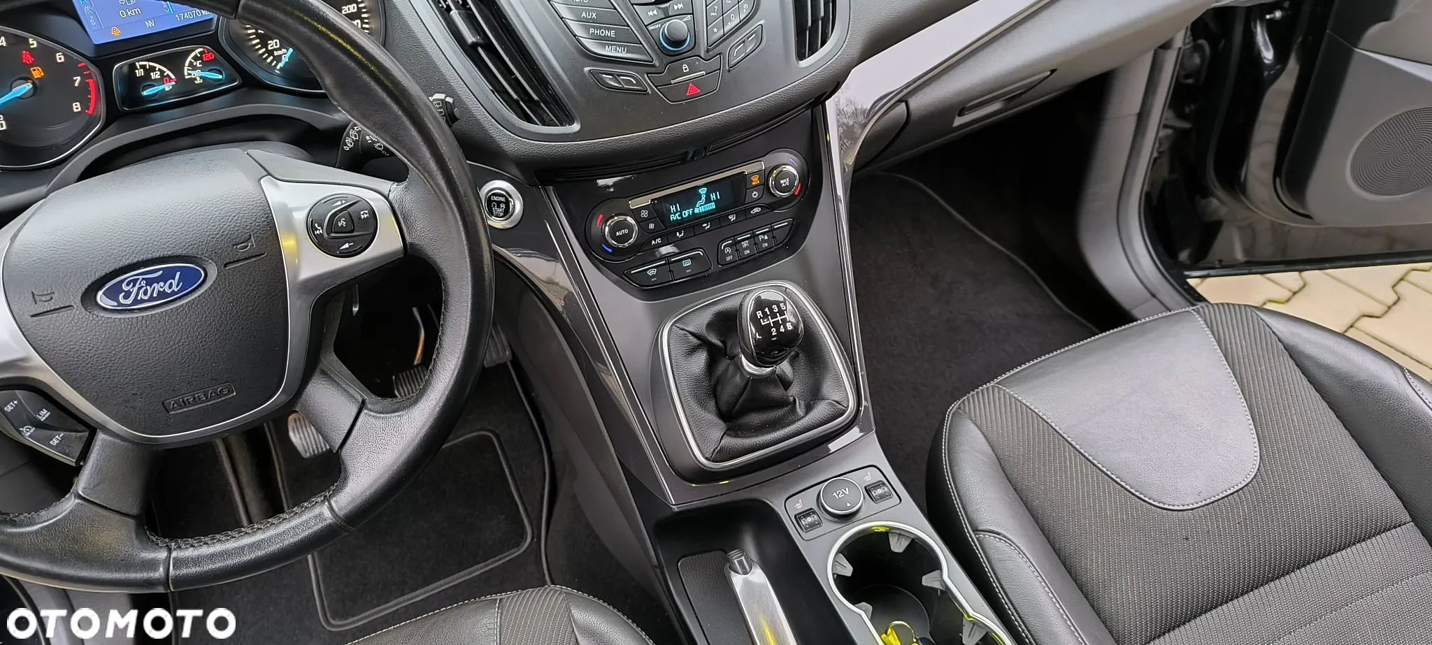 Ford Kuga 1.5 EcoBoost 2x4 Business Edition - 12