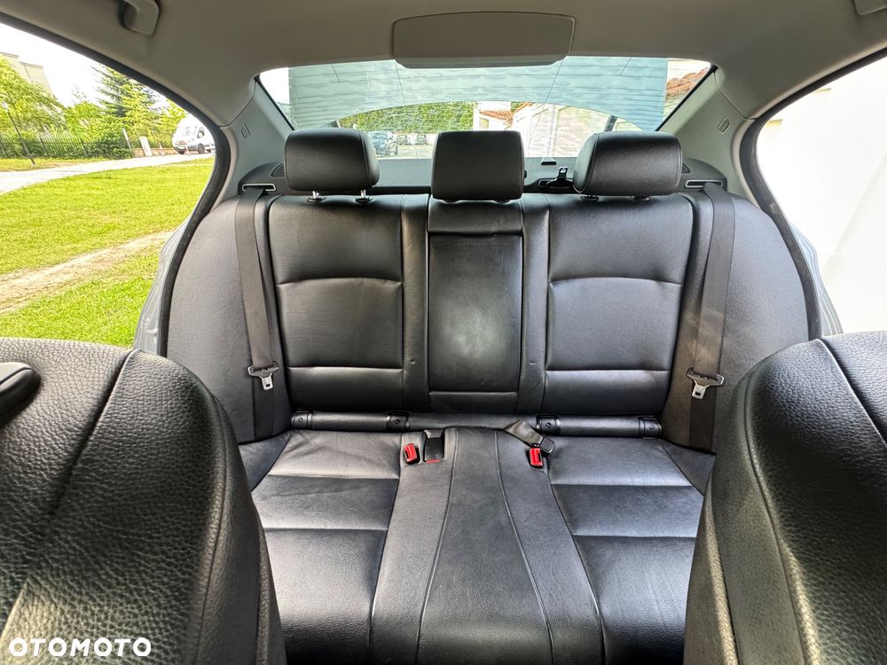BMW Seria 5 - 23