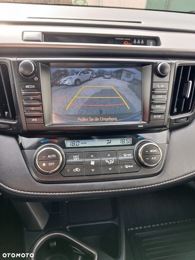 Toyota RAV4 2.0 D-4D Active 4x2 - 12