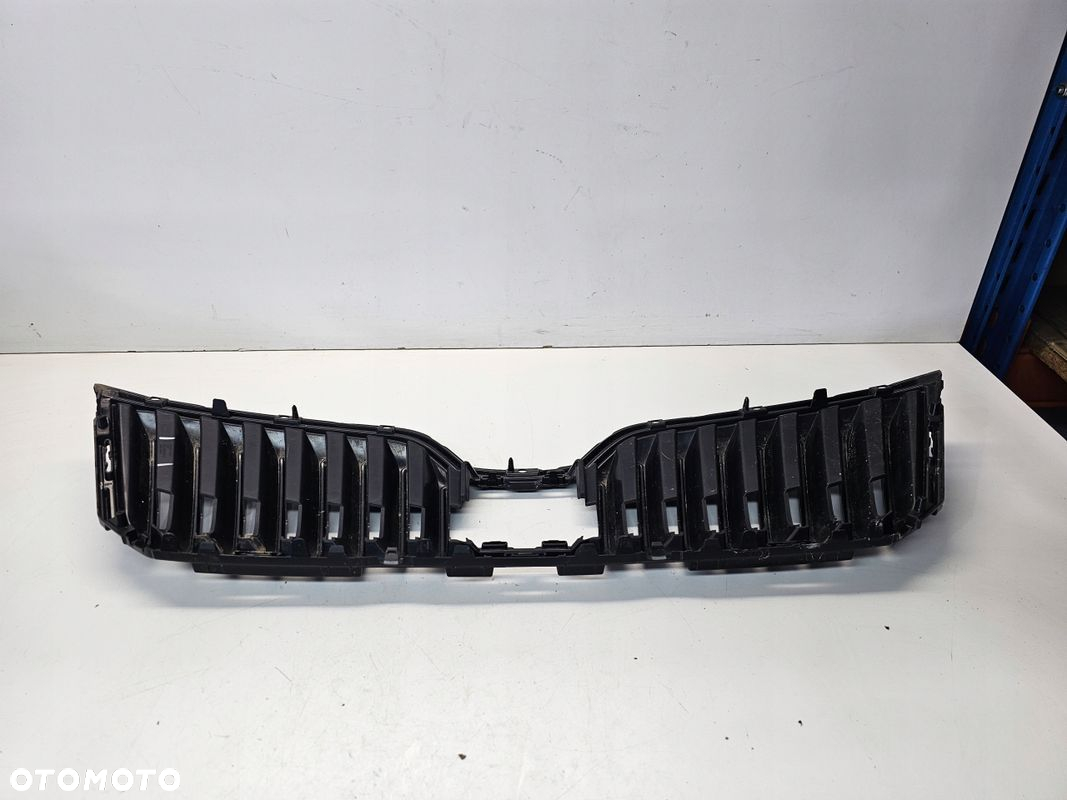 GRILL ATRAPA CHŁODNICY RADAR SKODA SUPERB III 3V0853653B ORYGINAŁ - 6