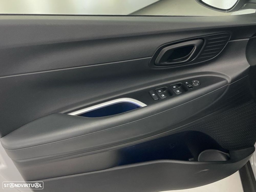 Hyundai Bayon 1.0 T-GDI Premium - 17