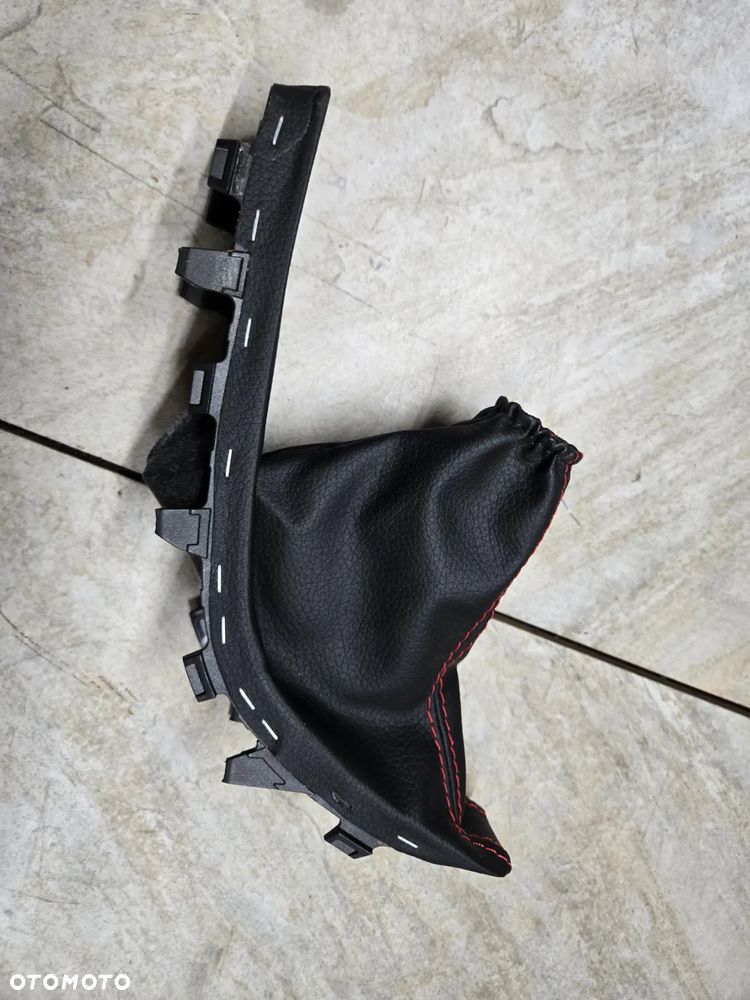 SKODA OCTAVIA III RS VRS  ZESTAW MIESZKÓW Z CZERWONĄ NITKĄ - 6