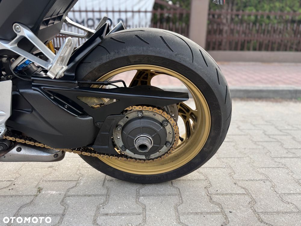 Honda CB - 15