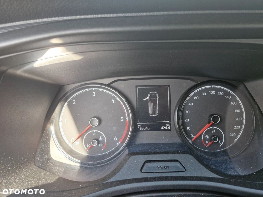 Volkswagen Caravelle 2.0 TDI L2 Highline - 14