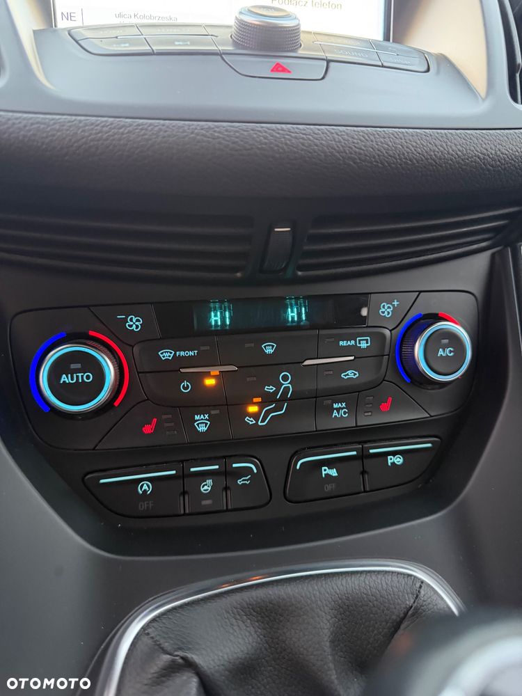 Ford Kuga - 17