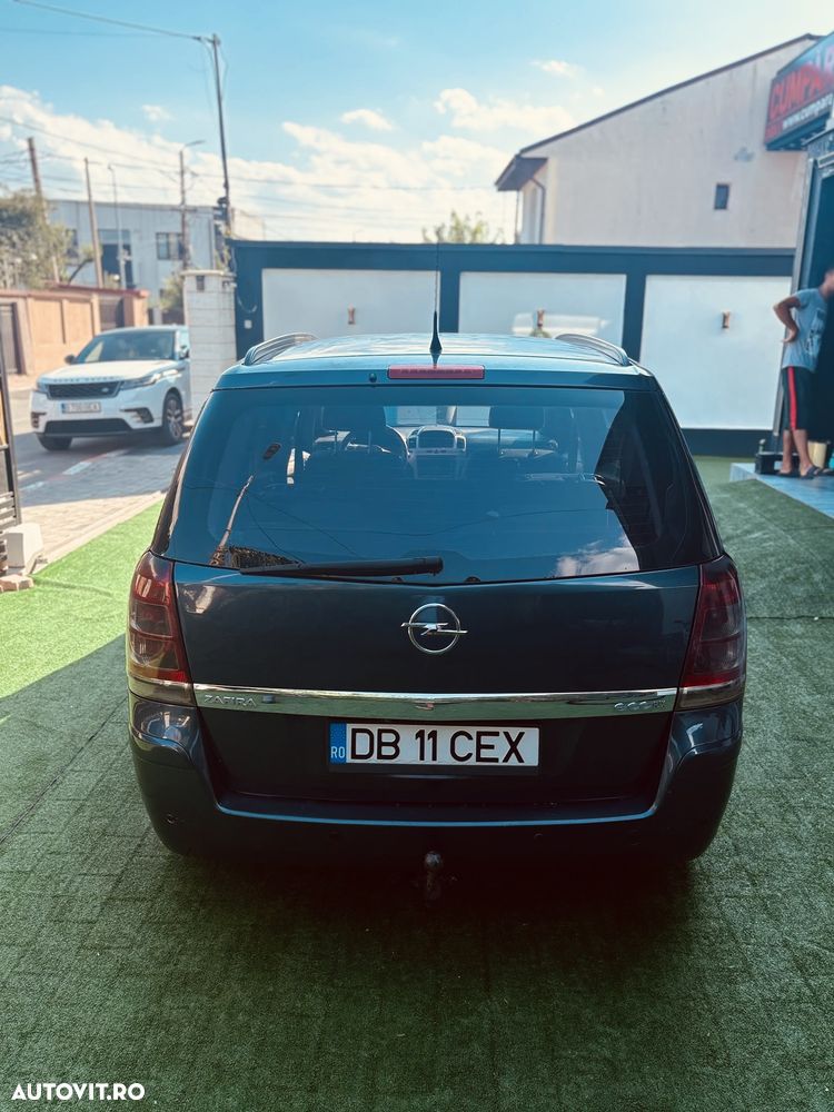 Opel Zafira 1.7 CDTI Cosmo - 4
