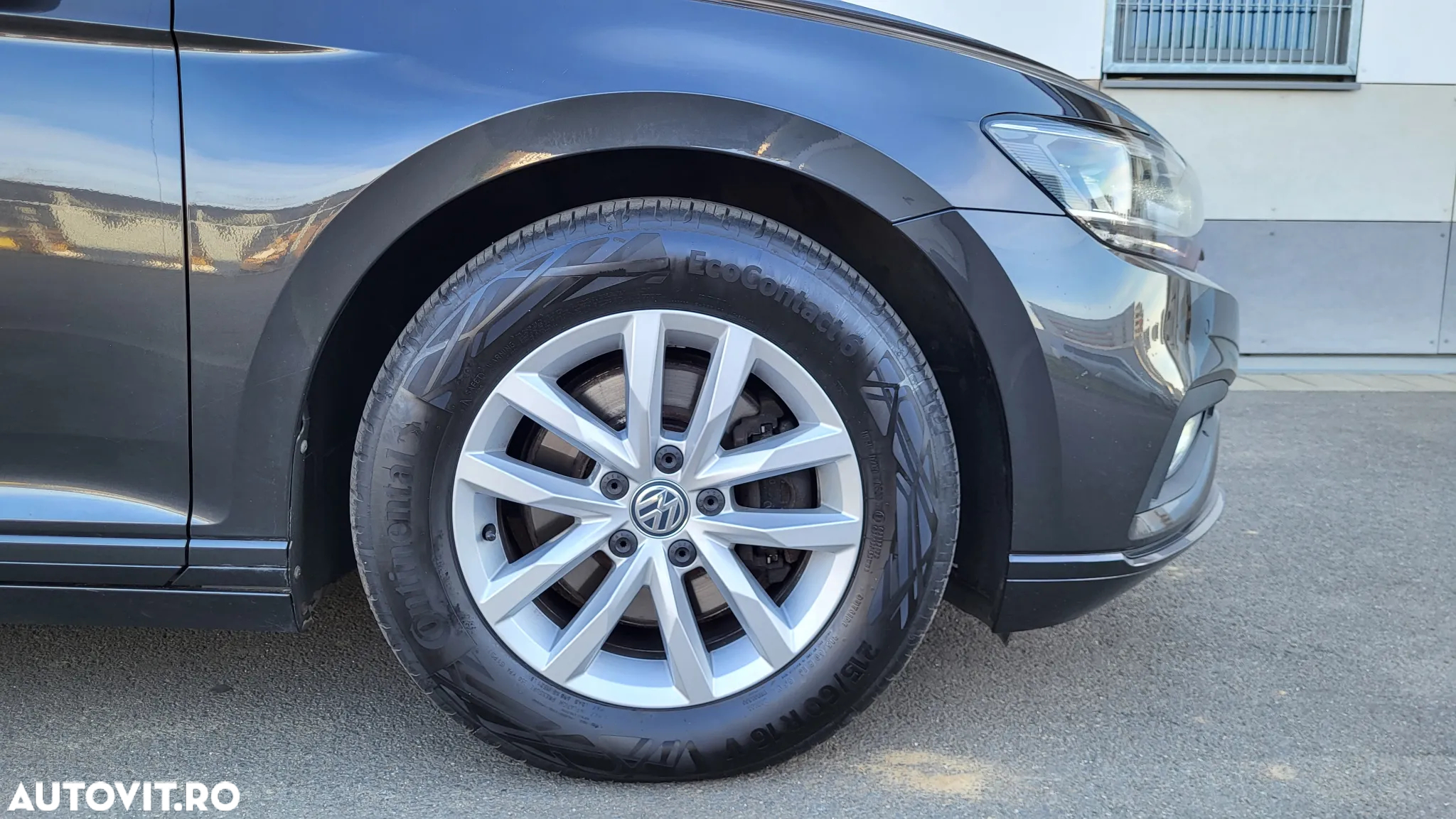 Volkswagen Passat Variant 2.0 TDI SCR DSG Comfortline - 29