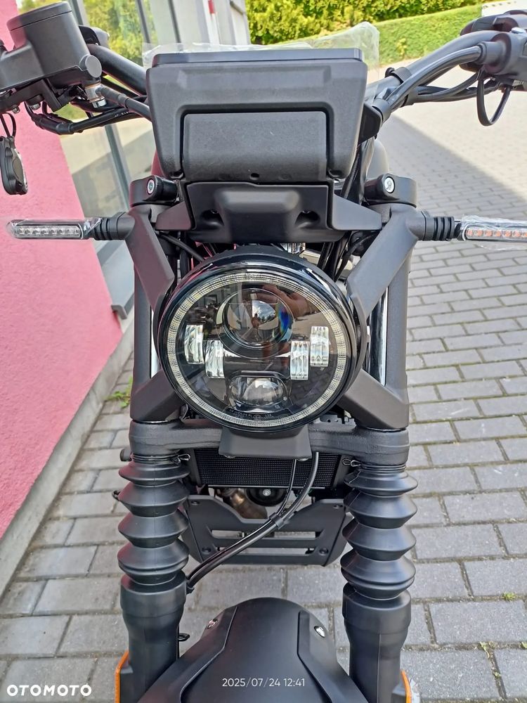 Zontes 125C - 16