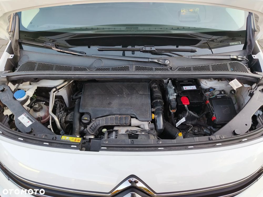 Citroën Berlingo XL 7-Sitzer PureTech 130 EAT8 SHINE - 26