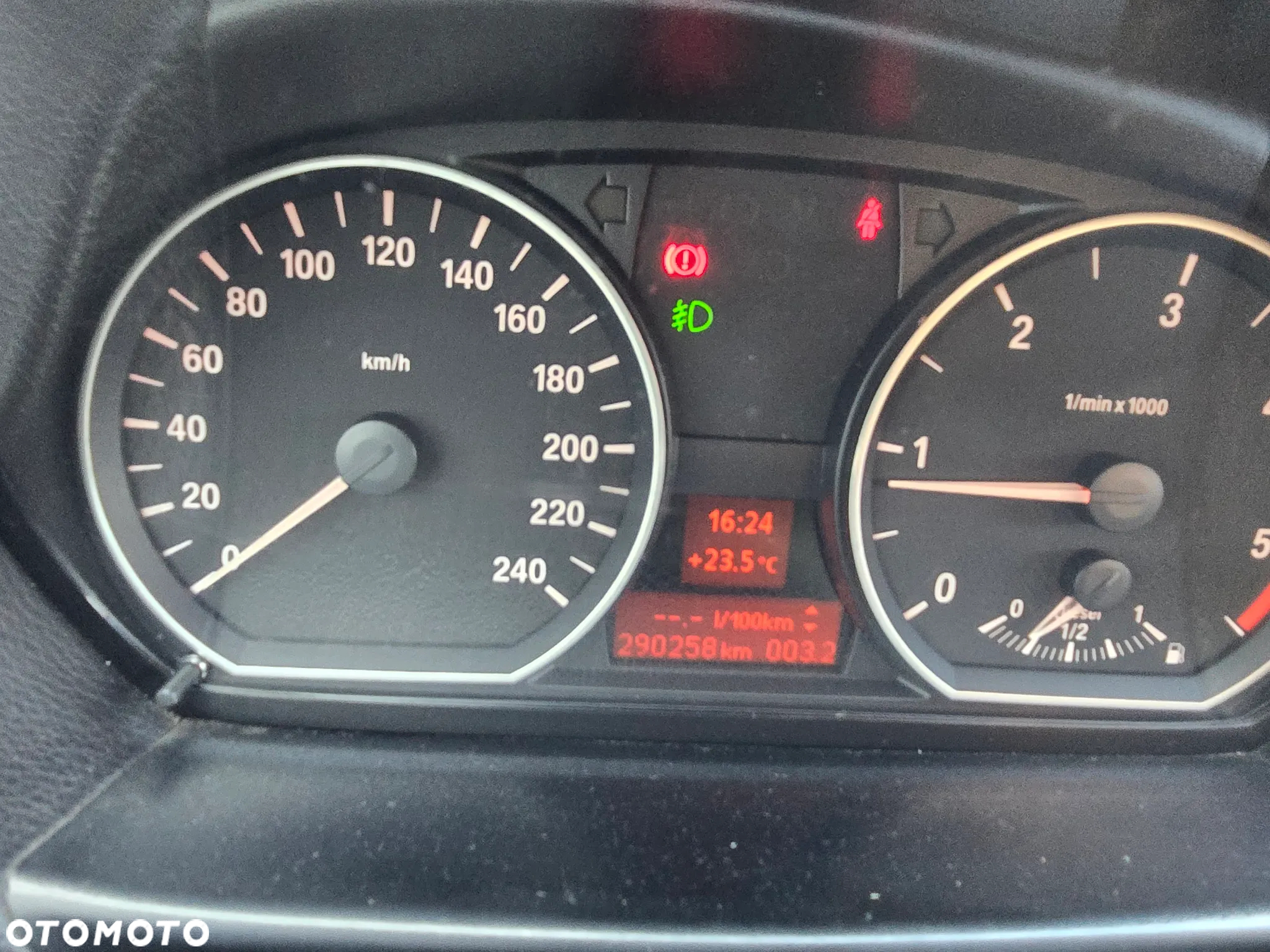 BMW Seria 1 118d - 11