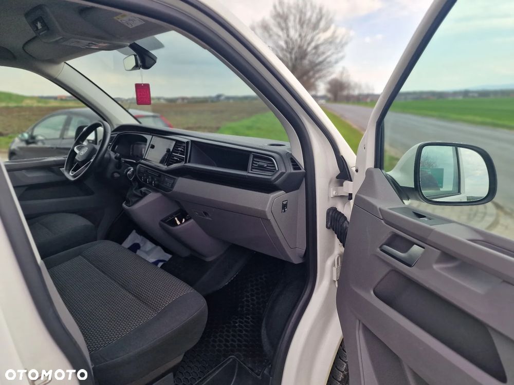 Volkswagen Caravelle 2.0 TDI L2 Highline 4Motion DSG - 18