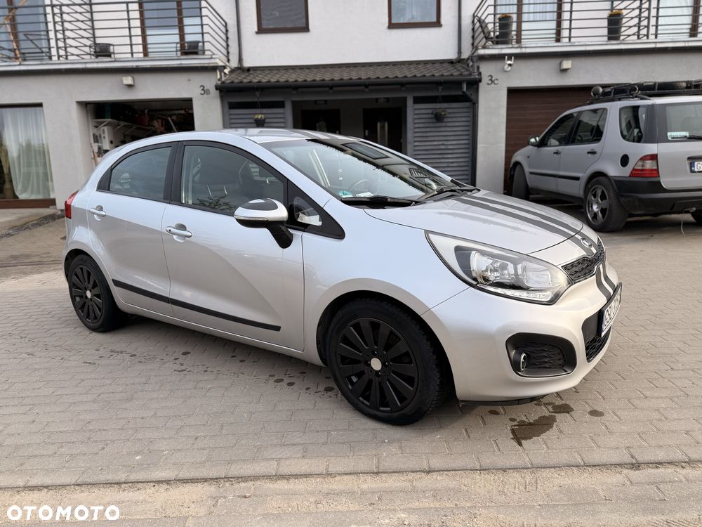 Kia Rio - 3