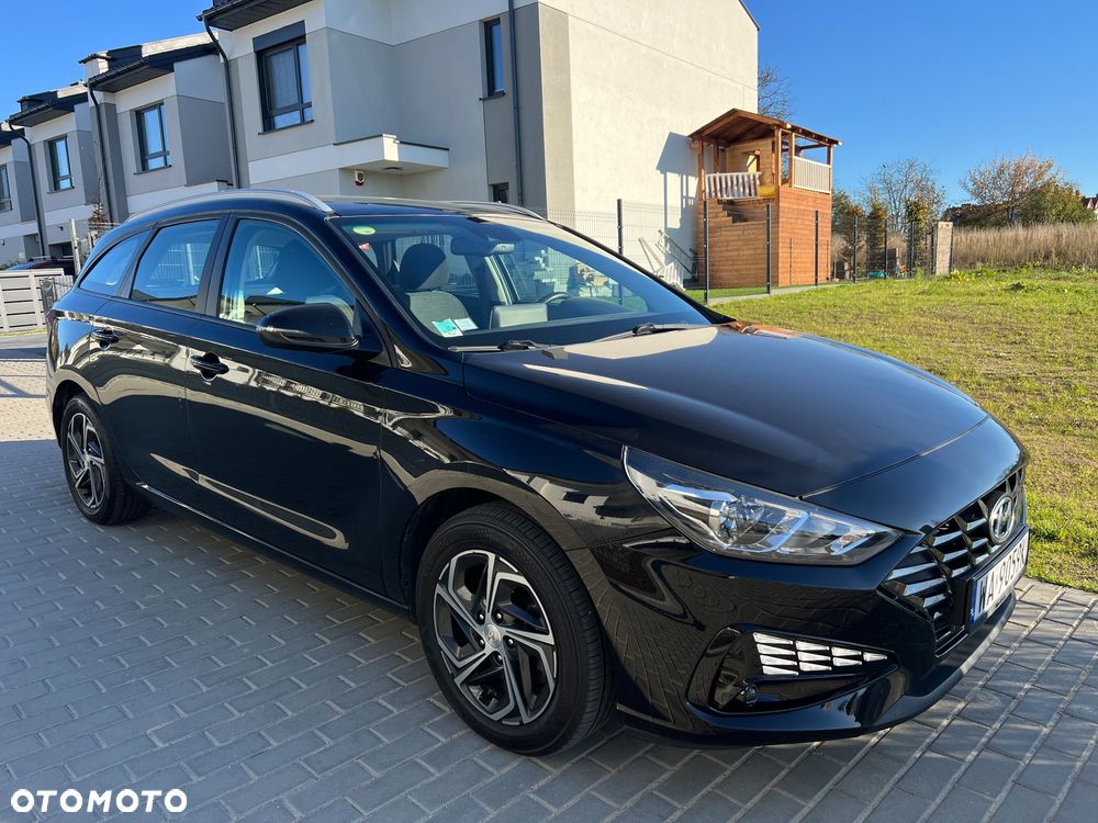 Hyundai i30 1.6 D GO Plus DCT - 32
