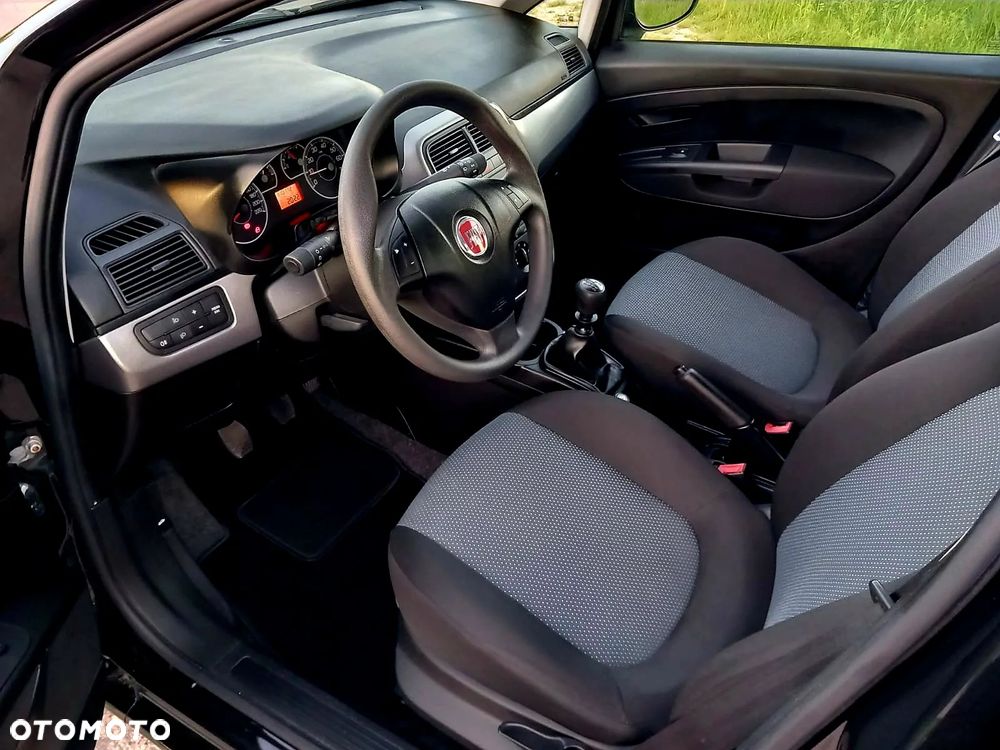 Fiat Grande Punto Actual 1.2 8V Estiva - 5