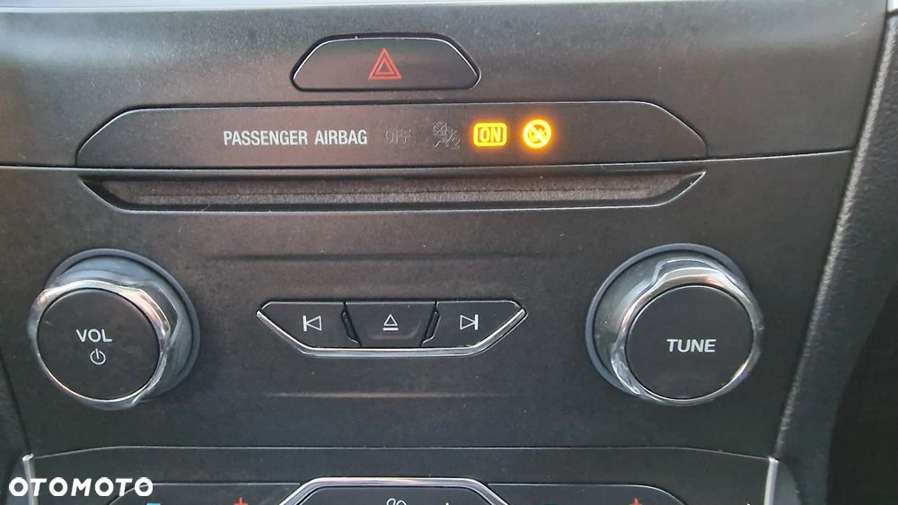 Ford S-Max - 24
