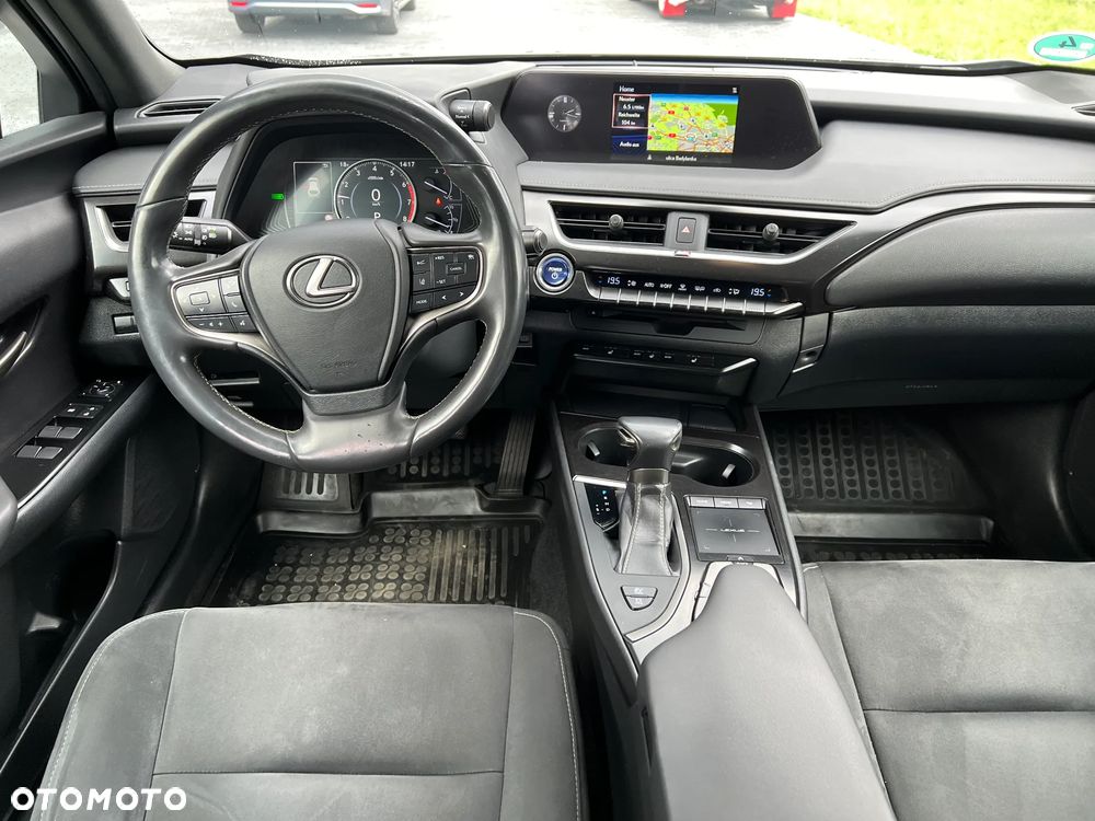 Lexus UX 250h Prestige 2WD - 11