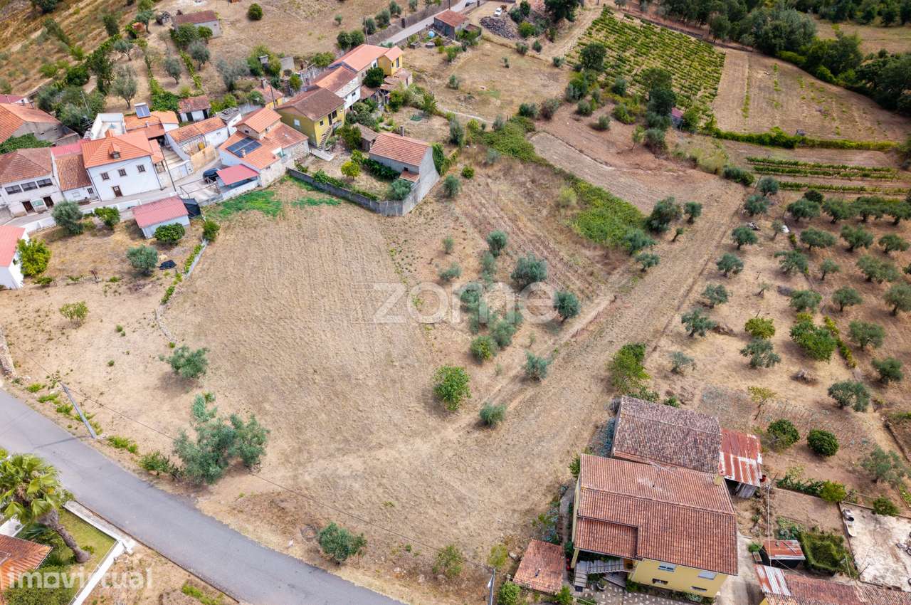 Terreno misto c/ 2100 m2 sendo 625 m2 urbanos | V.N.Poiares - Grande imagem: 4/22