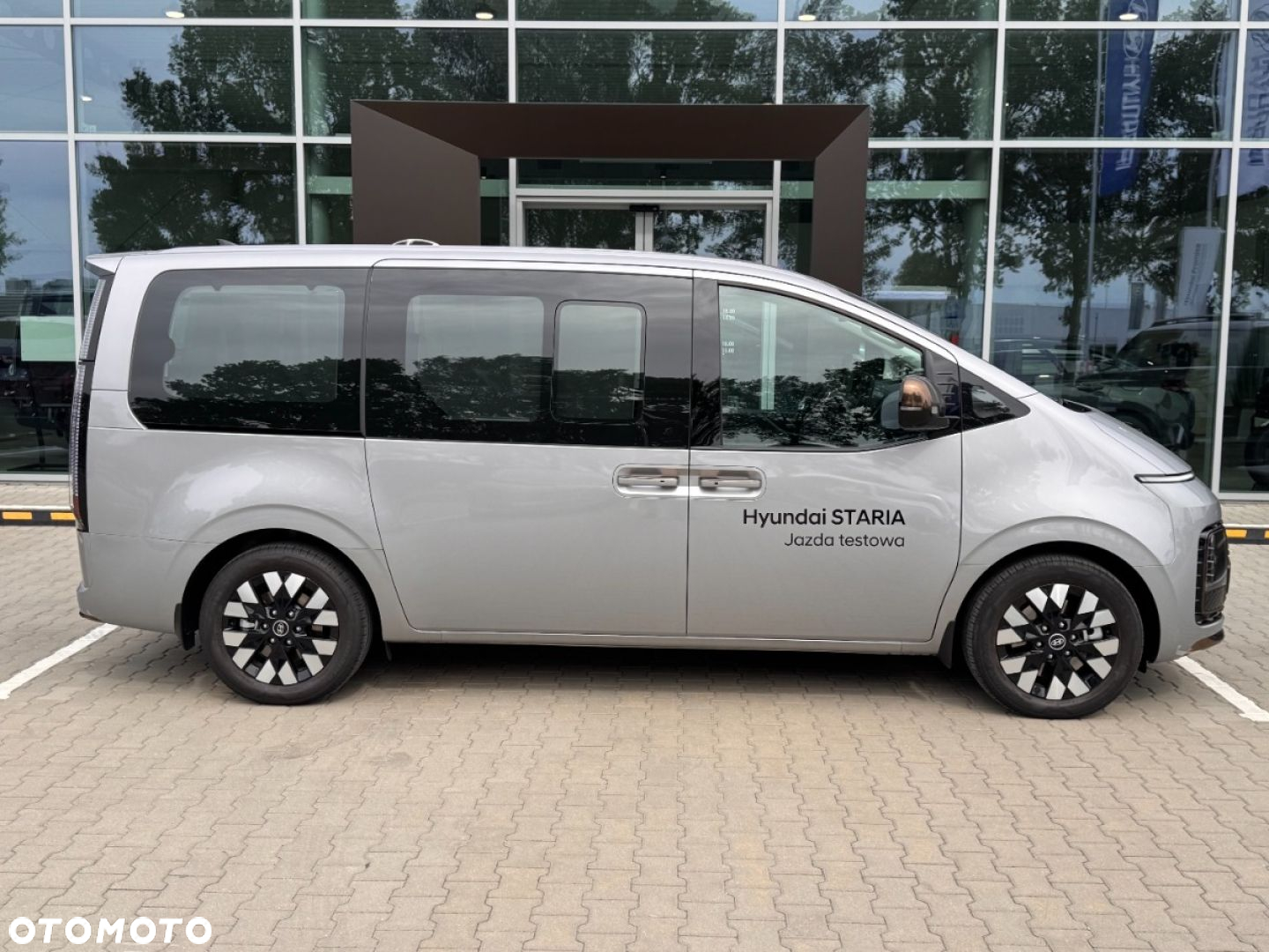 Hyundai Staria - 7