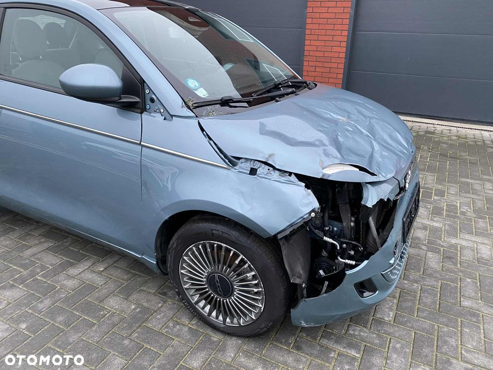 Fiat 500e La Prima - 24