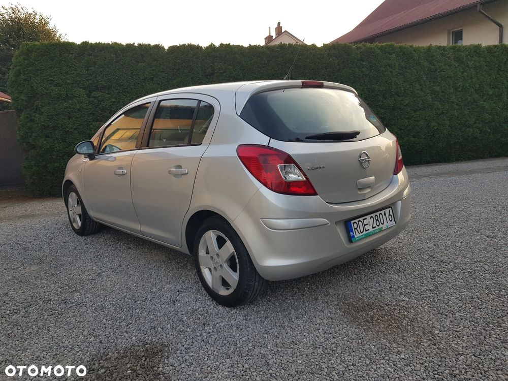Opel Corsa - 11