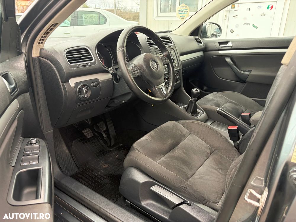 Volkswagen Golf 1.6 TDI DPF BlueMotion Technology Highline - 9