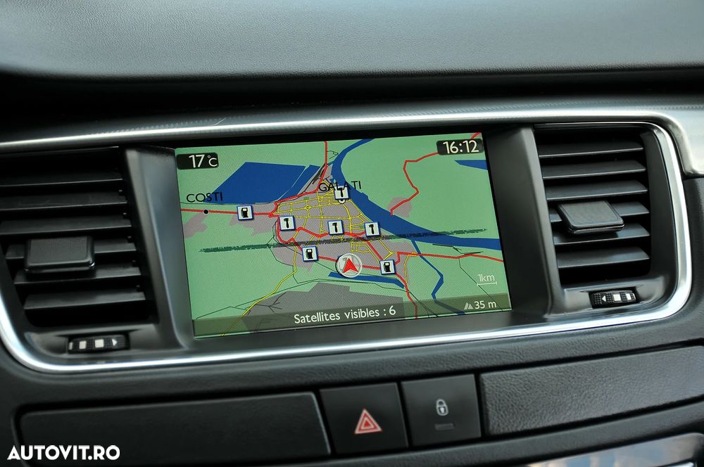 Peugeot 508 RXH Hybrid4 - 8