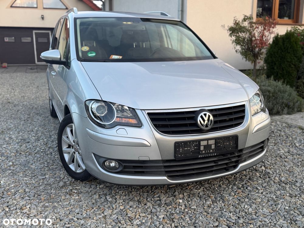Volkswagen Touran 1.9 TDI DPF Blue Motion Highline - 9