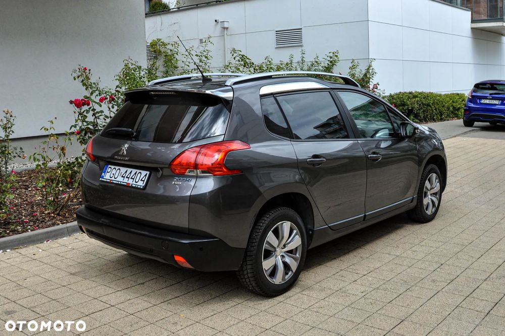 Peugeot 2008 - 4