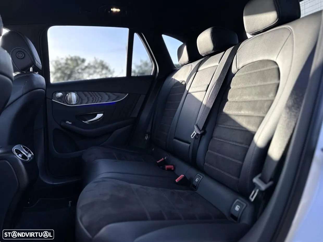 Mercedes-Benz GLC 300 de 4Matic - 32