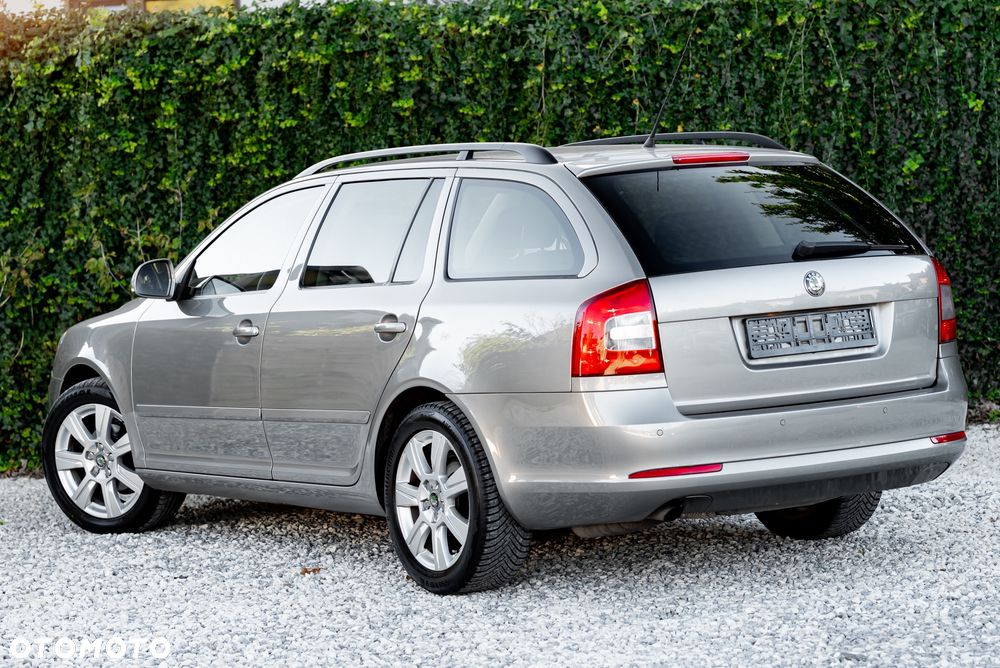 Skoda Octavia 1.6 - 10