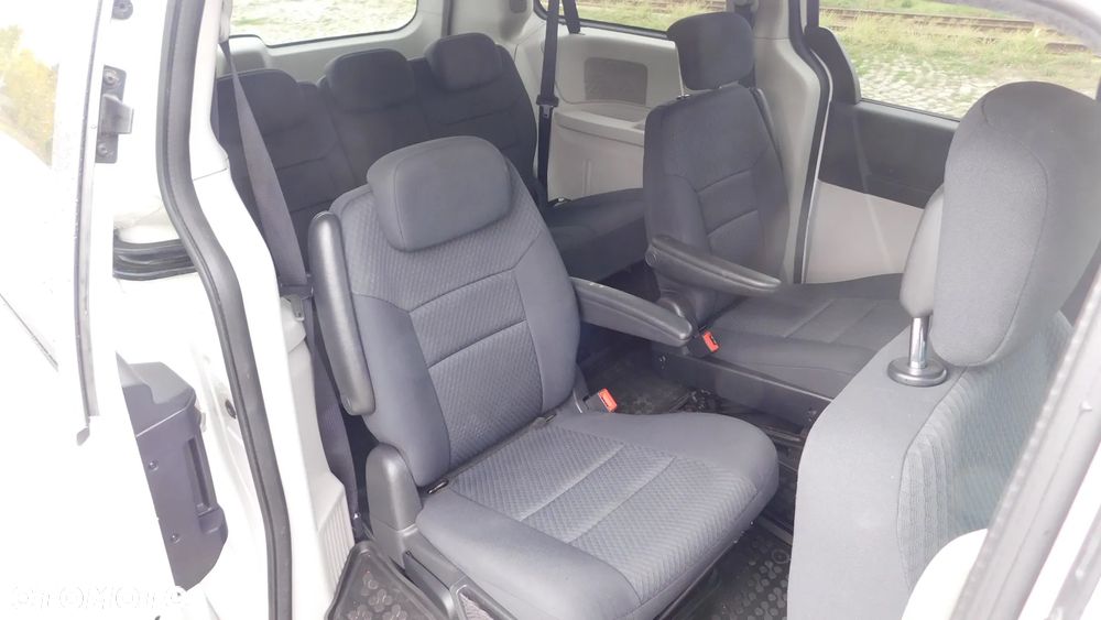 Dodge Grand Caravan 3.8 SXT - 9