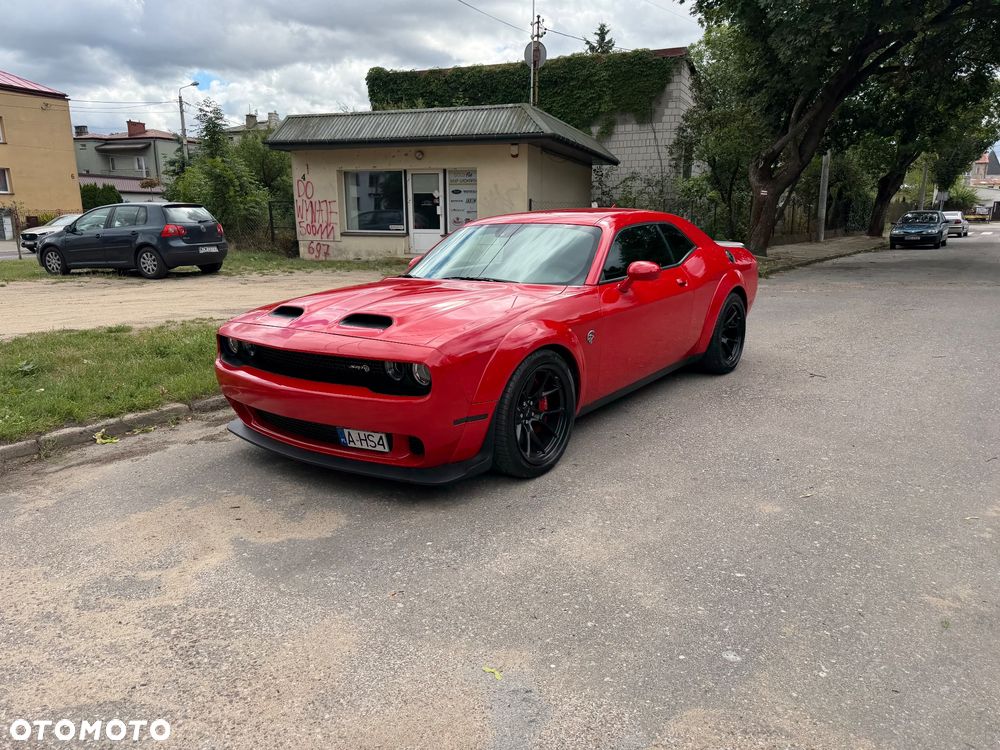 Dodge Challenger - 1