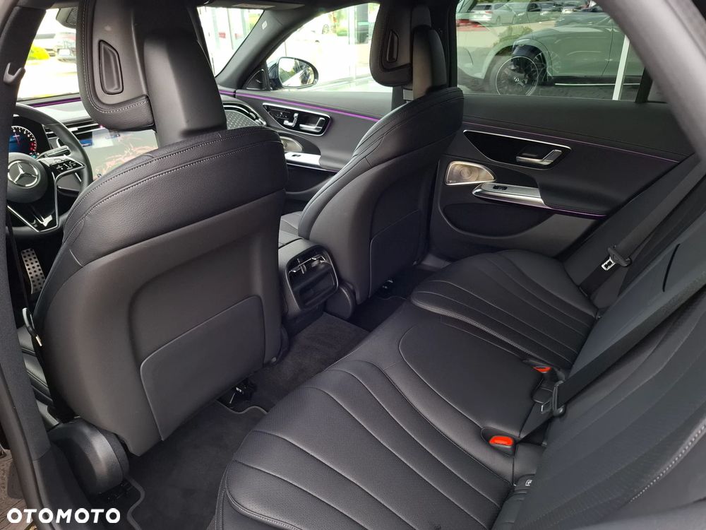 Mercedes-Benz Klasa E 300 de PHEV 4-Matic All-Terrain Avantgarde 9G-Tronic - 14