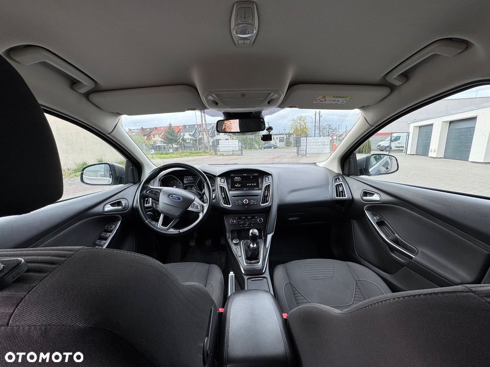 Ford Focus 1.0 EcoBoost Titanium - 8