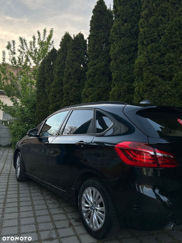 BMW Seria 2 216d - 2