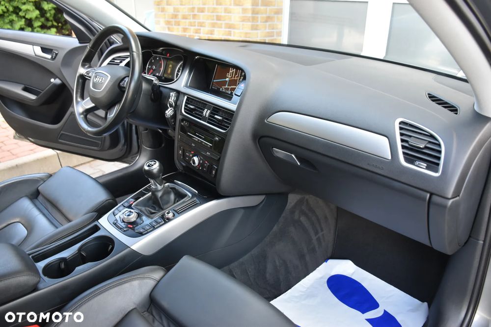 Audi A4 Avant 2.0 TDI DPF clean diesel Ambiente - 11