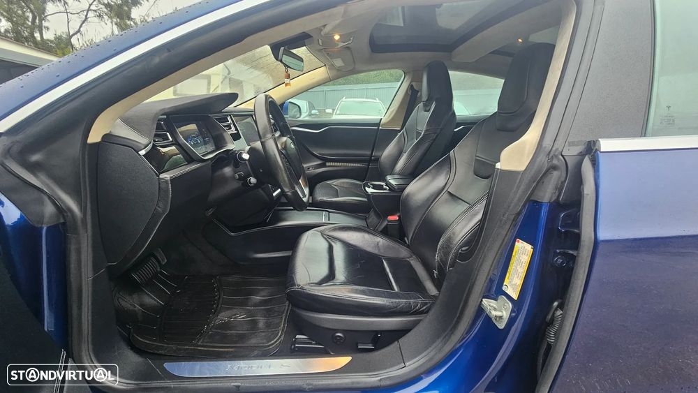 Tesla Model S Standard - 12