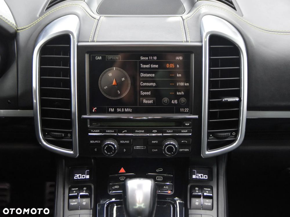 Porsche Cayenne S E-Hybrid Platinum Edition - 23