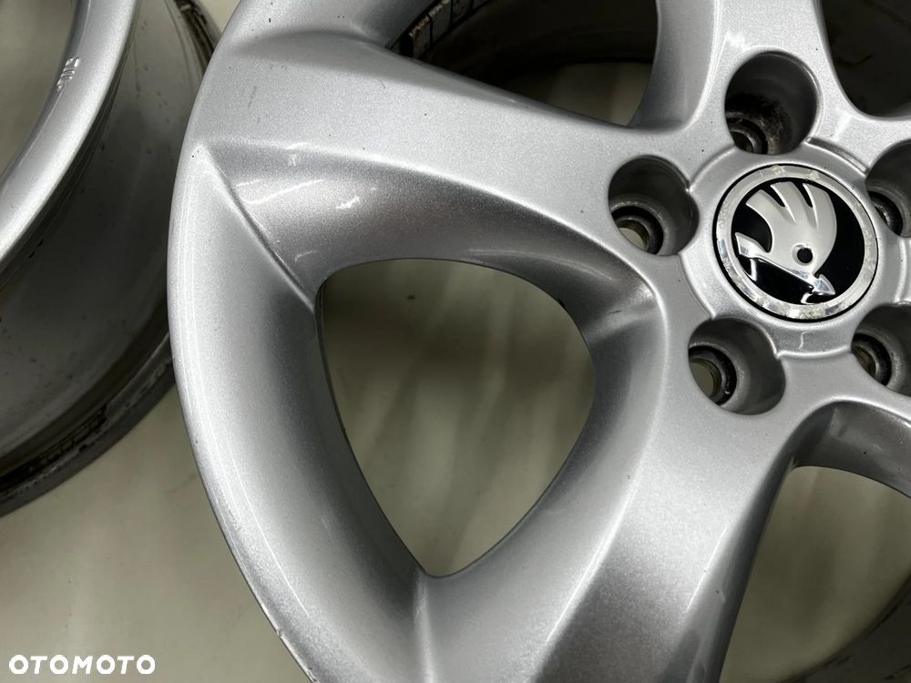 Felgi aluminiowe Skoda Fabia 2 II Roomster Praktik Ibiza Polo Fox 07-14r. r15 cali 6jx15 ET43 5x100 - 32