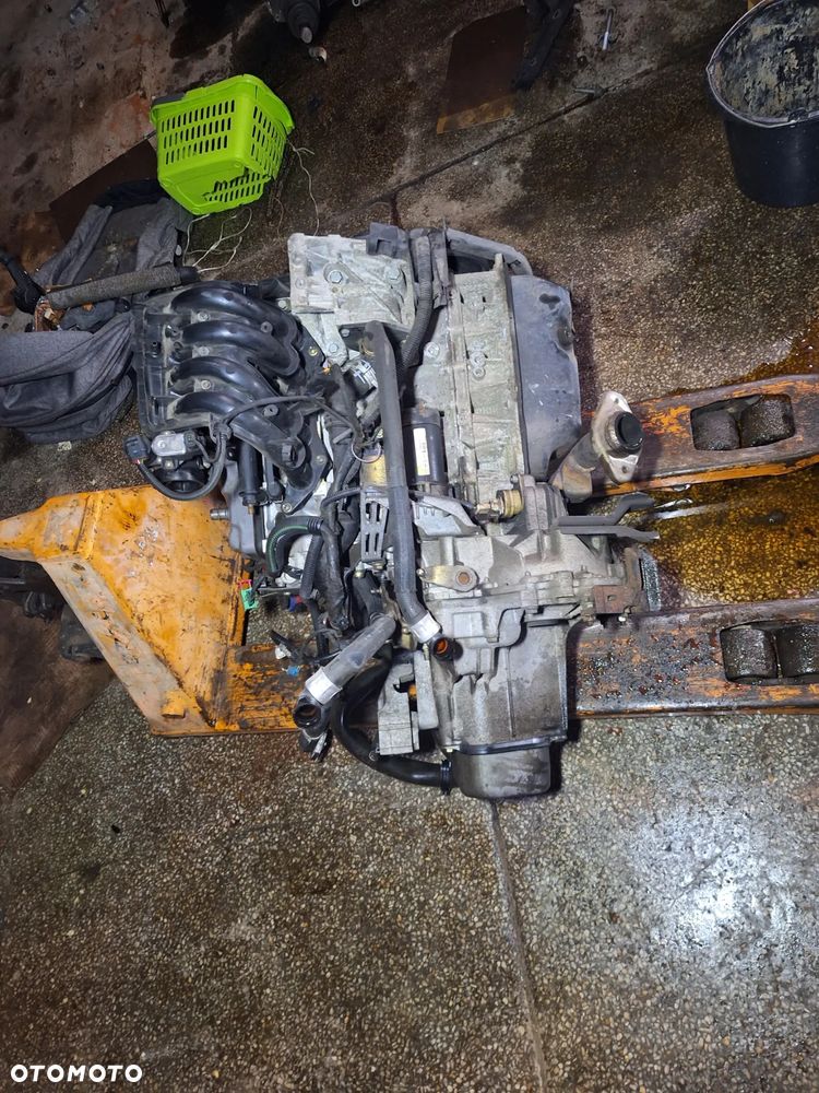 Silnik 1.1  CITROEN C3 I - 5