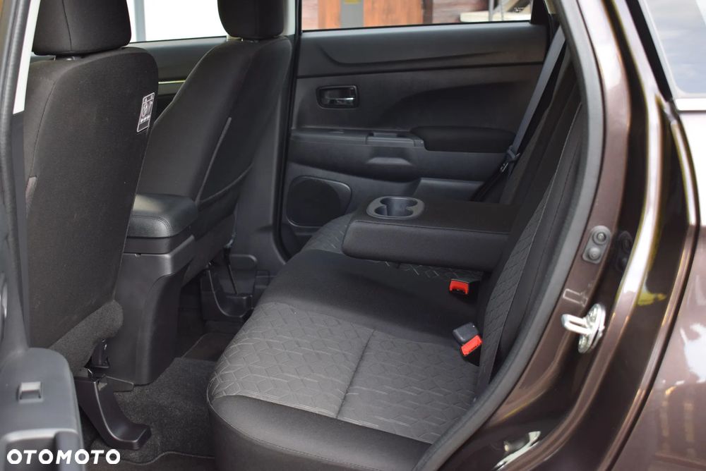 Mitsubishi ASX 2.0 2WD CVT Intro Edition+ - 18