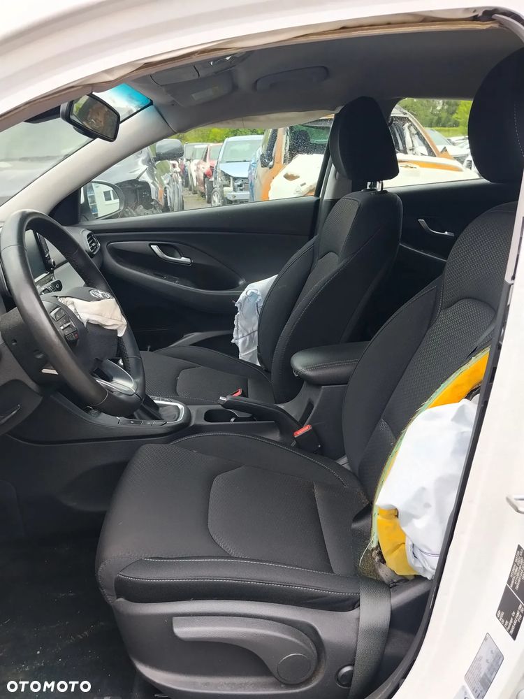 Hyundai i30 - 19