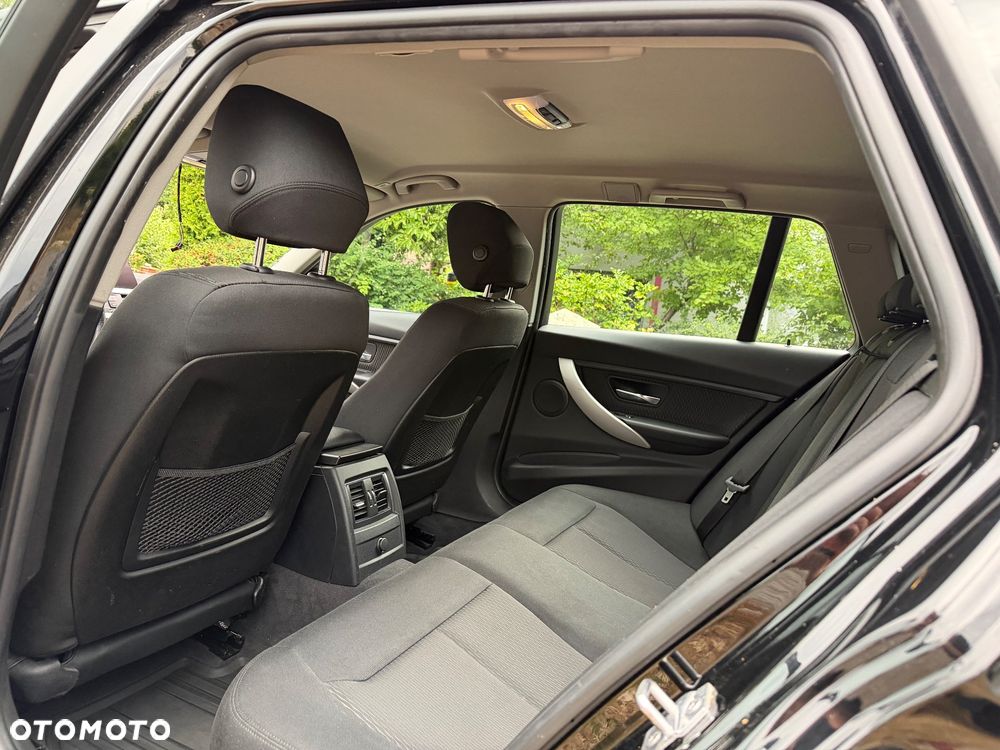 BMW Seria 3 318d Business Edition - 11
