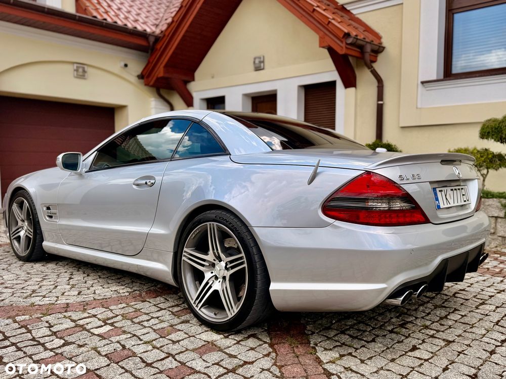 Mercedes-Benz SL 63 AMG - 8