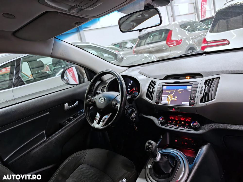 Kia Sportage 1.7 CRDI 2WD ISG Attract - 11