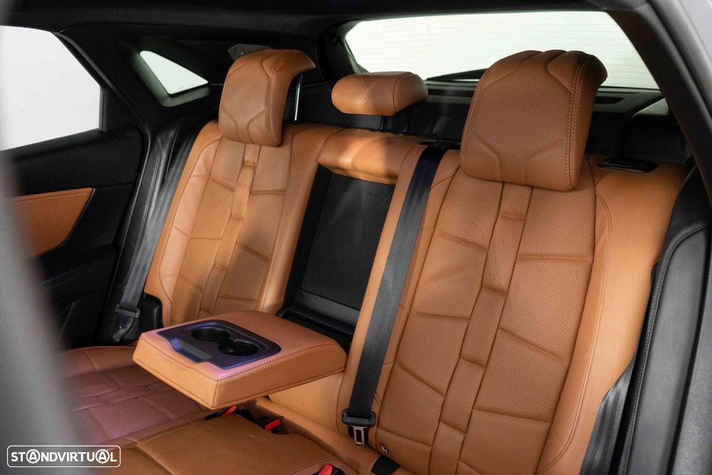 DS DS7 Crossback E-Tense Performance Line EAT8 - 6