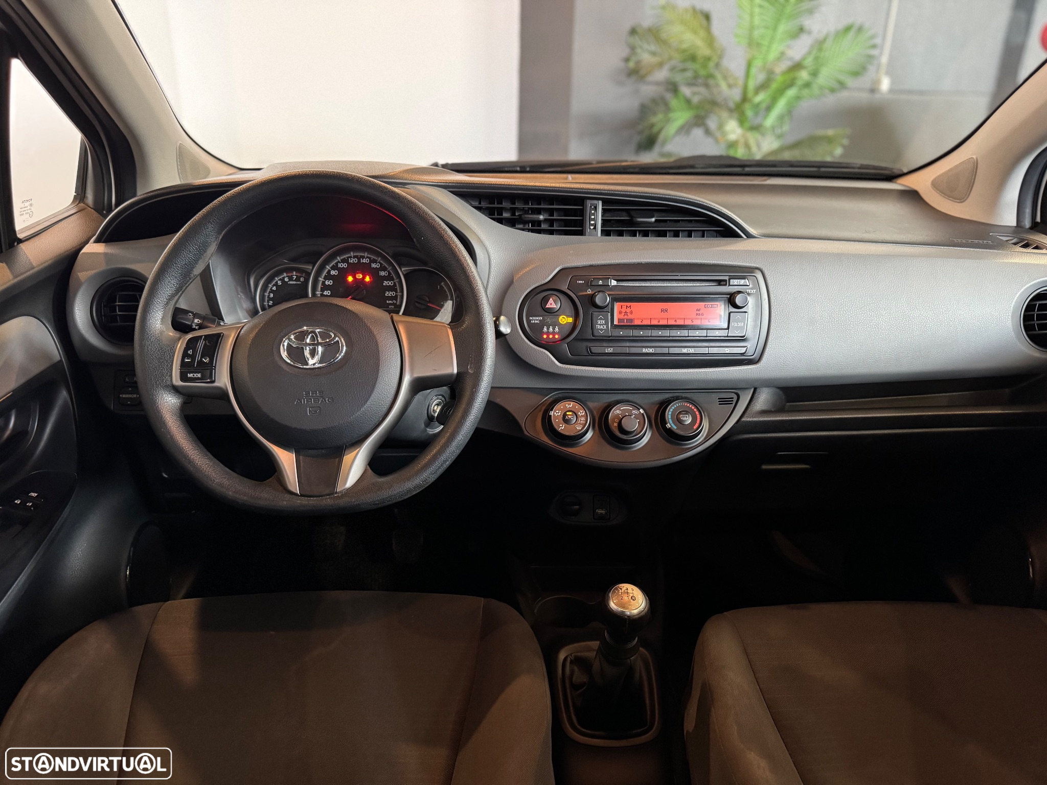 Toyota Yaris 1.0 VVT-i Comfort - 27