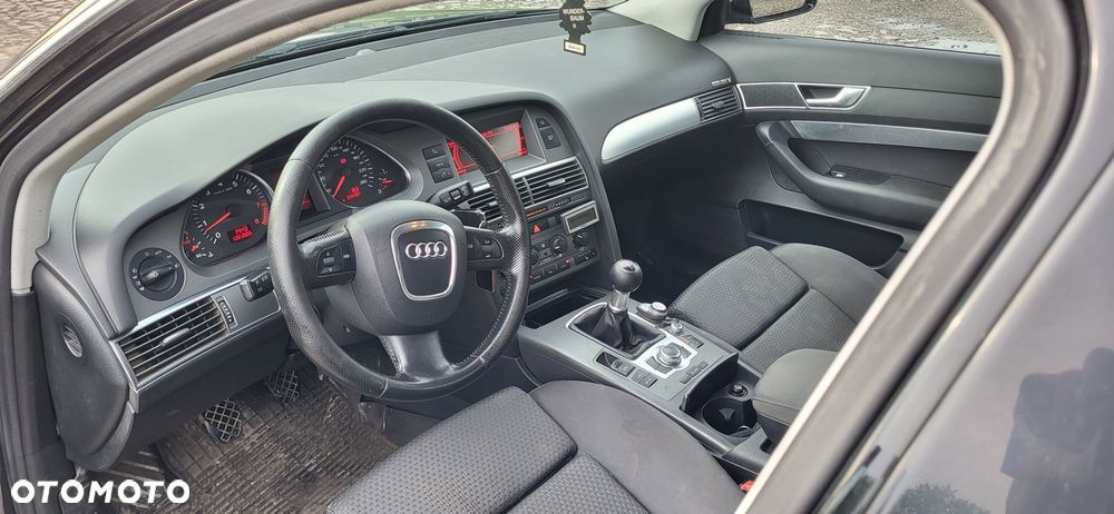 Audi A6 Avant - 4