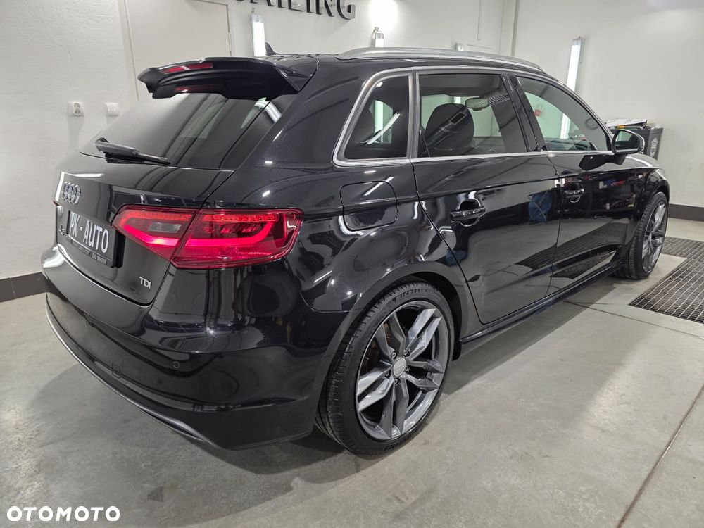 Audi A3 Sportback 2.0 TDI S tronic S line Sportpaket - 24